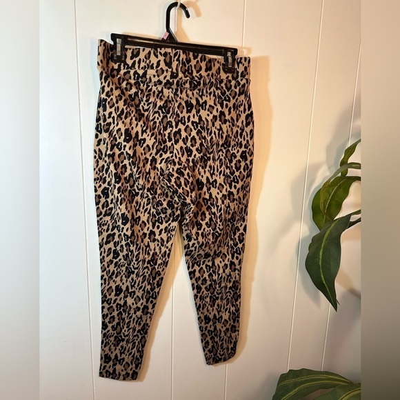 Torrid Women’s Leopard Print Leggings Size 0 - Picture 5 of 10